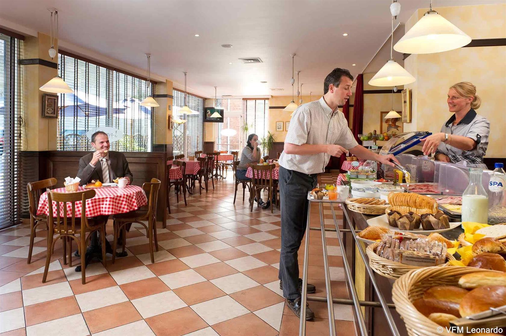 Ibis Centre Gare Hotel 3*