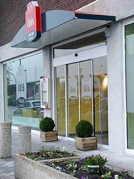 Ibis Centre Gare Hotel 3*